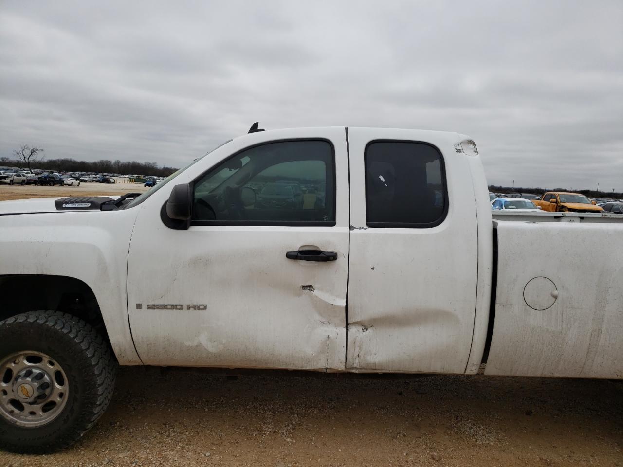 Photo 9 from auction – 2008 CHEVROLET SILVERADO with VIN 1GCHC29668E141652