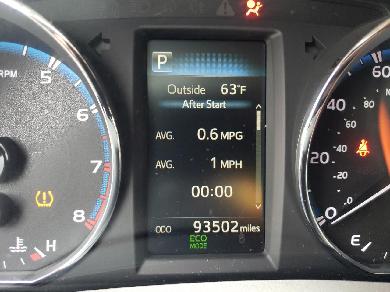 Photo 8 from auction – 2016 TOYOTA RAV4 XLE with VIN 2T3WFREV1GW298677