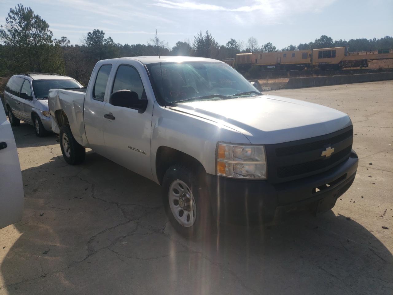 CHEVROLET SILVERADO 2010 with VIN 1GCSCPEX2AZ231753 - Photo from auction