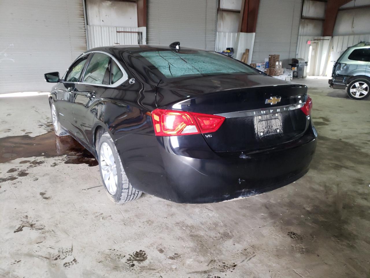 Photo 3 from auction – 2017 CHEVROLET IMPALA LT with VIN 2G1105S34H9105921