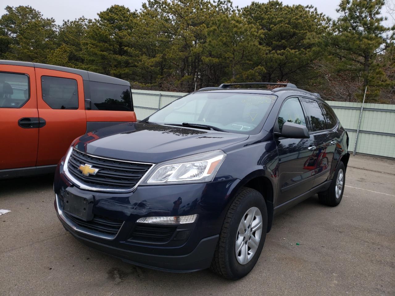 Photo 2 from auction – 2017 CHEVROLET TRAVERSE L with VIN 1GNKRFED5HJ250053