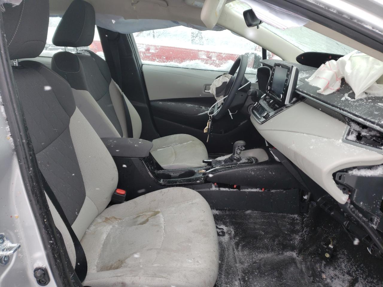Photo 5 from auction – 2021 TOYOTA COROLLA LE with VIN 5YFEPMAE3MP165474