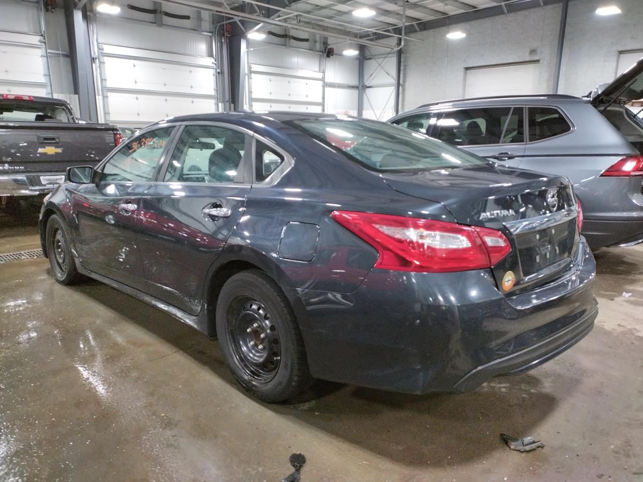 Photo 3 from auction – 2016 NISSAN ALTIMA 2.5 with VIN 1N4AL3AP1GC258938