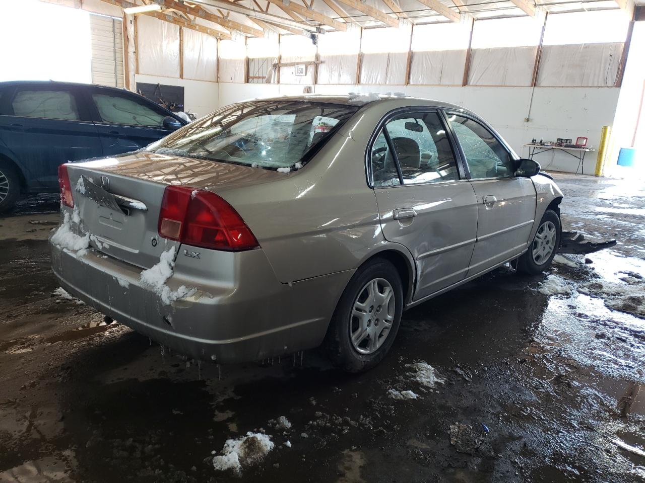 Photo 4 from auction – 2002 HONDA CIVIC LX with VIN 2HGES16592H560494