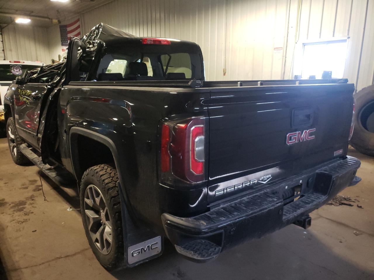Photo 3 from auction – 2018 GMC SIERRA K15 with VIN 3GTU2NEC3JG347024