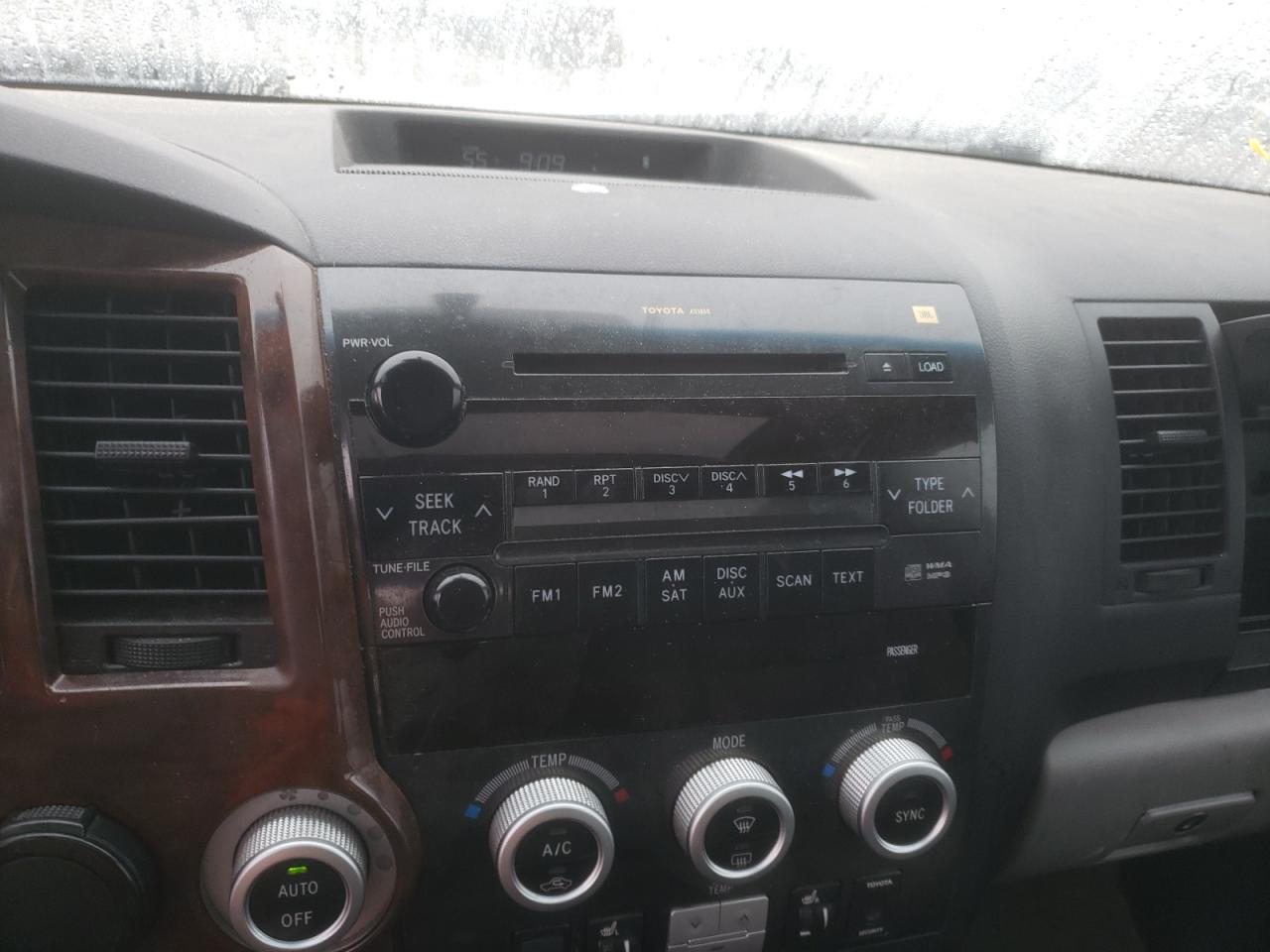 Photo 9 from auction – 2008 TOYOTA SEQUOIA LI with VIN 5TDZY68A68S002408