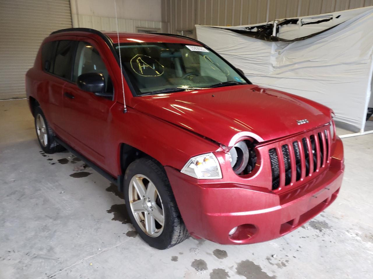JEEP COMPASS SP 2010 z numerem VIN 1J4NF1FB1AD675525 - Zdjęcie z aukcji