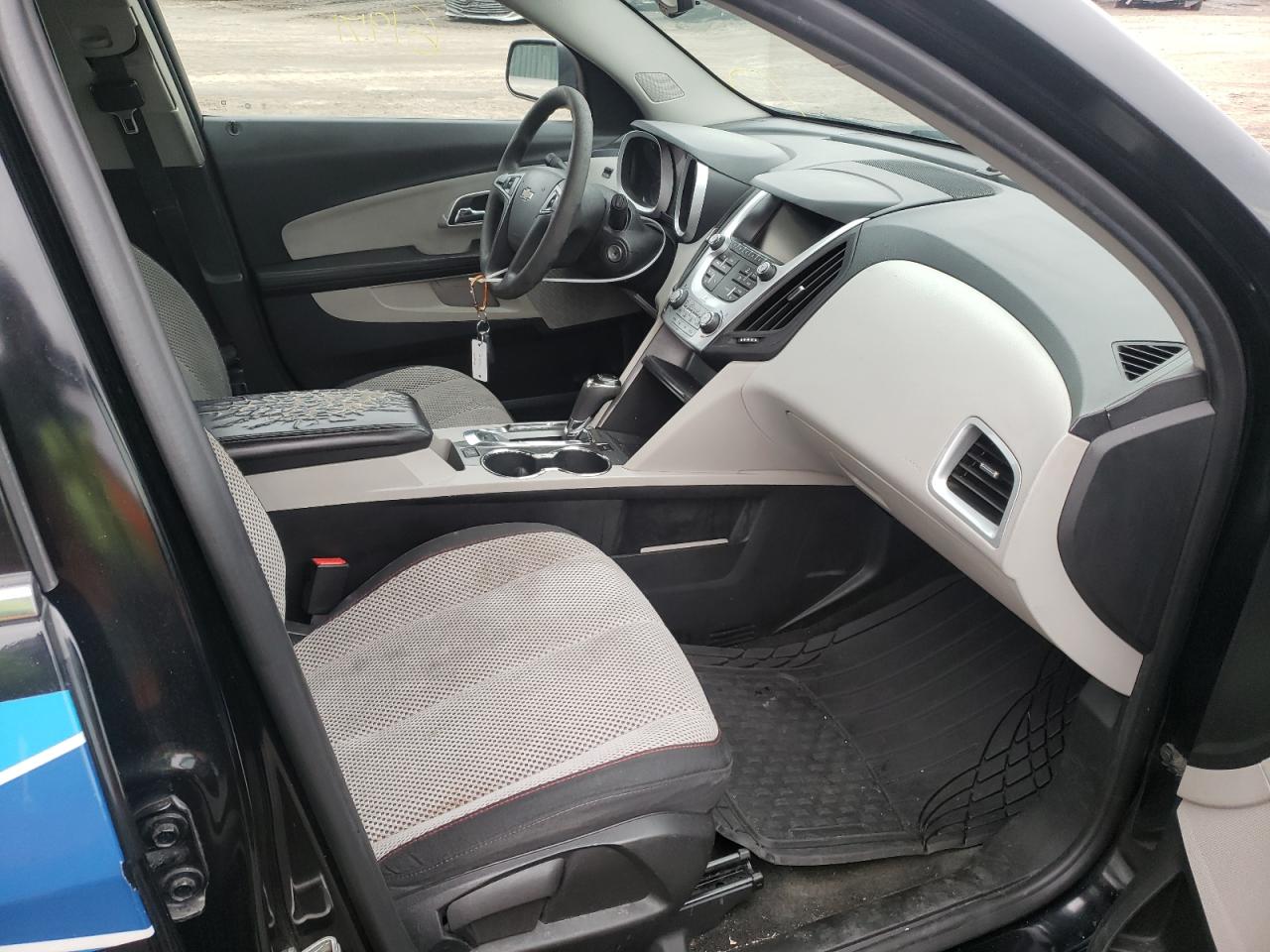 Photo 5 from auction – 2017 CHEVROLET EQUINOX LS with VIN 2GNFLEEK0H6121727