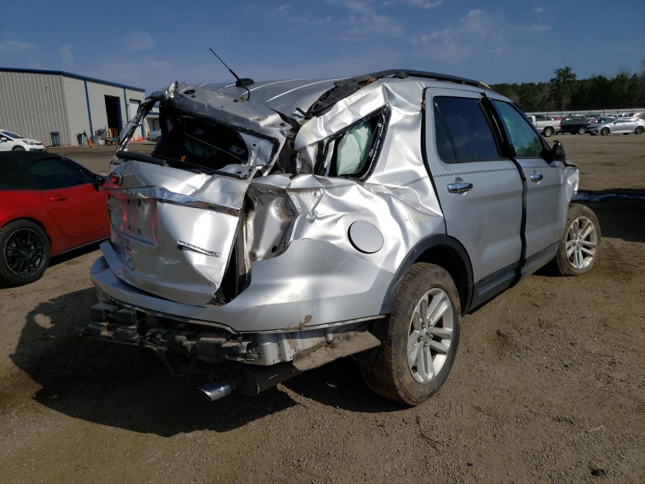 Photo 4 from auction – 2015 FORD EXPLORER with VIN 1FM5K7B84FGB06961