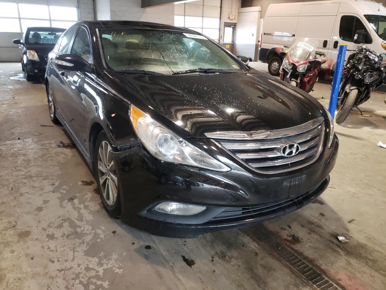 Photo 1 from auction – 2014 HYUNDAI SONATA SE with VIN 5NPEC4AC7EH870772