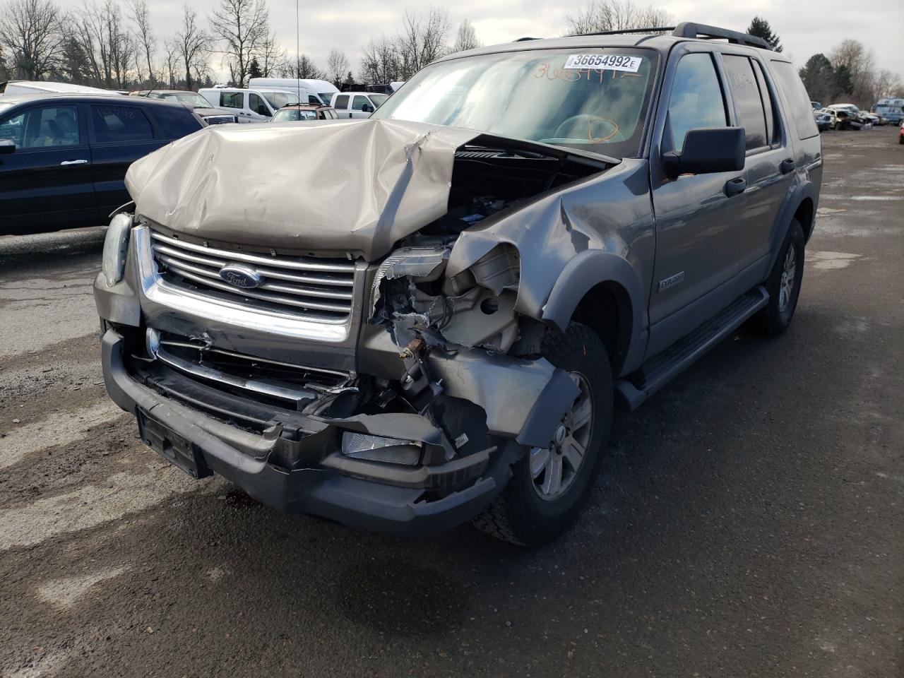 Photo 2 from auction – 2006 FORD EXPLORER X with VIN 1FMEU73E96UA49205