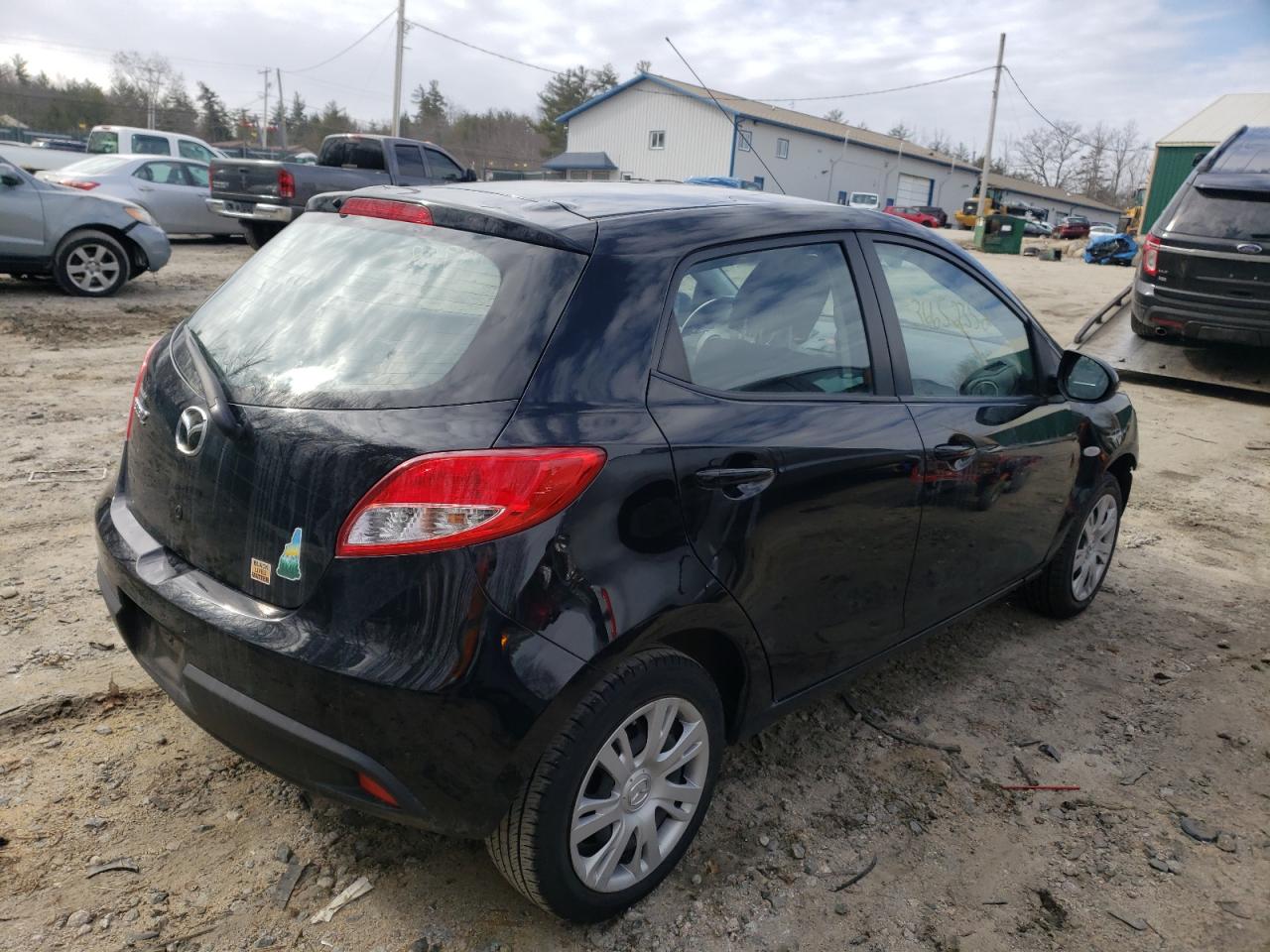 Photo 4 from auction – 2012 MAZDA MAZDA2 with VIN JM1DE1KZ0C0143233