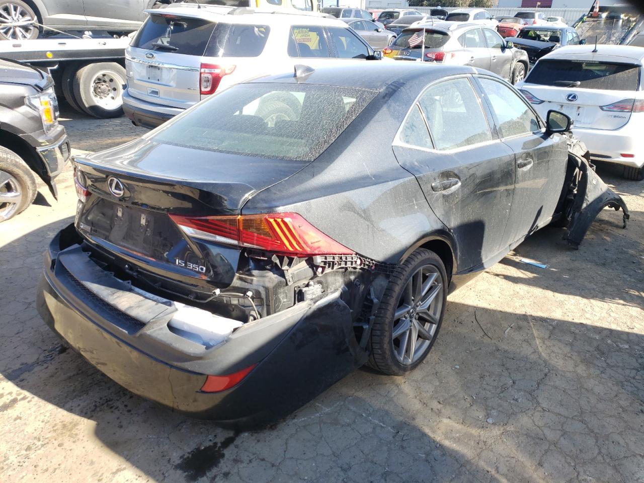 Photo 4 from auction – 2017 LEXUS IS 350 with VIN JTHBE1D23H5028853