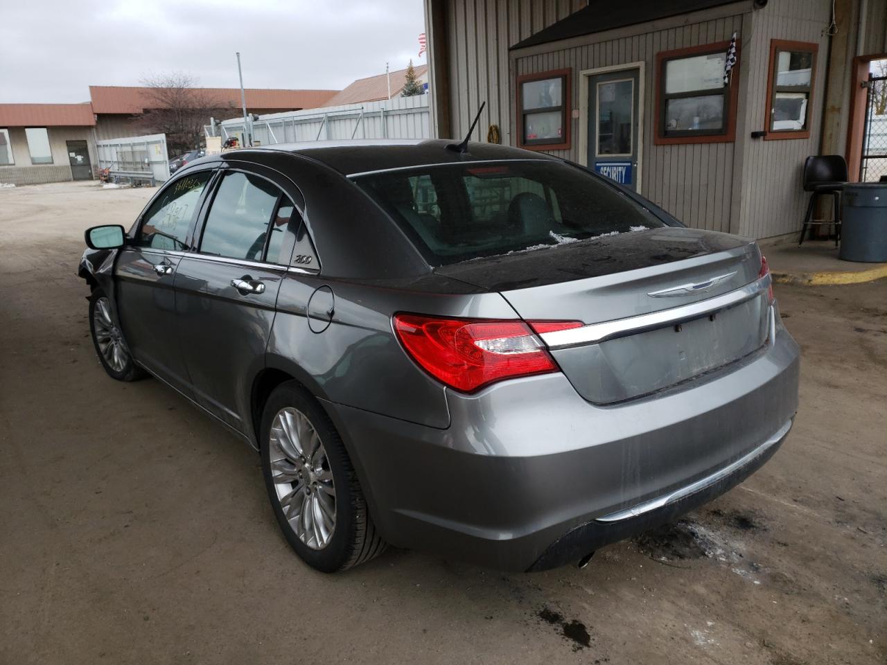 Photo 3 from auction – 2013 CHRYSLER 200 LIMITE with VIN 1C3CCBCG3DN550203
