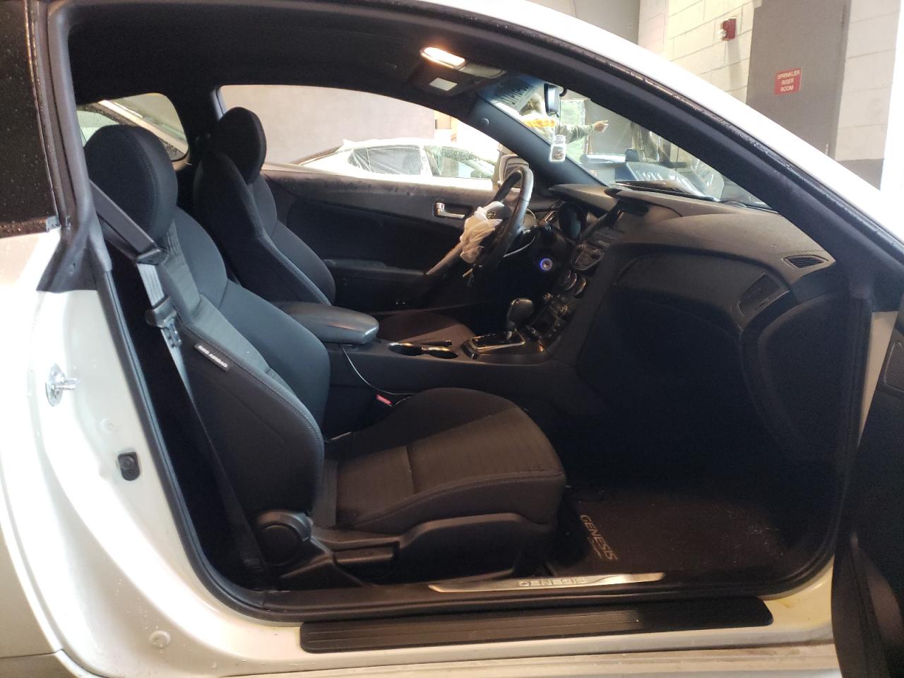 Photo 5 from auction – 2013 HYUNDAI GENESIS CO with VIN KMHHT6KD7DU088603