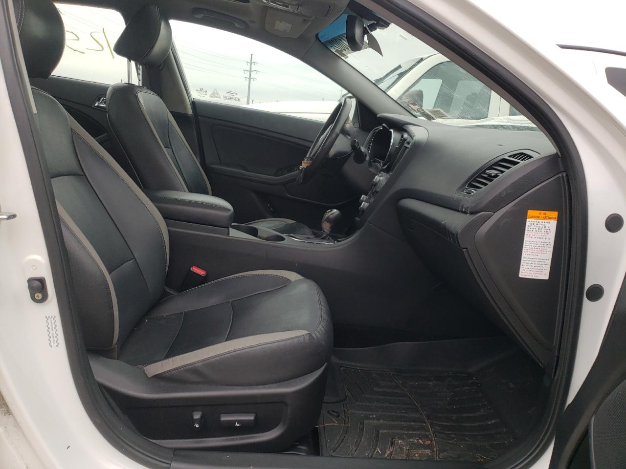 Photo 5 from auction – 2013 KIA OPTIMA HYB with VIN KNAGM4AD1D5045367
