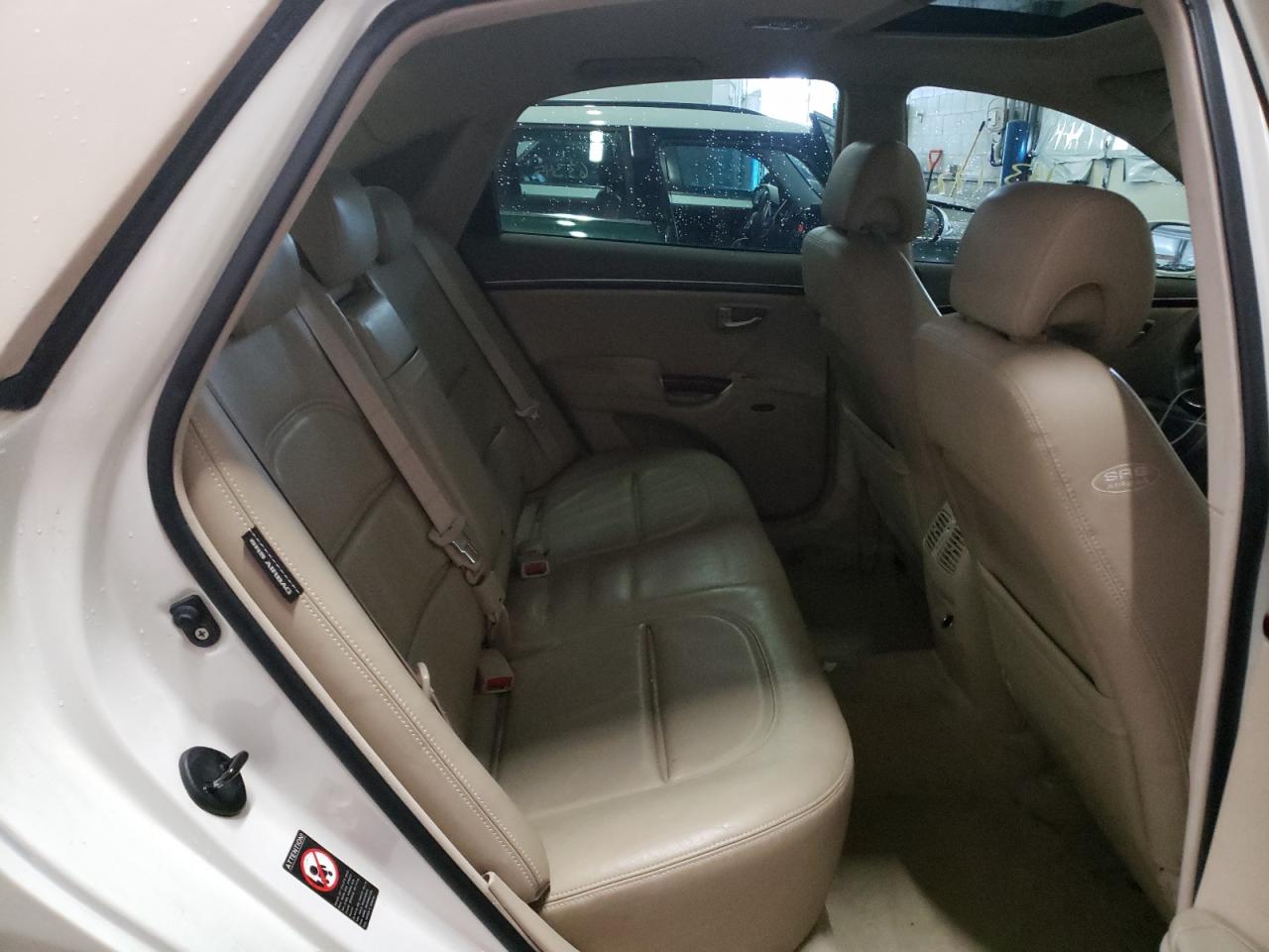 Photo 6 from auction – 2007 HYUNDAI AZERA SE with VIN KMHFC46F87A157909