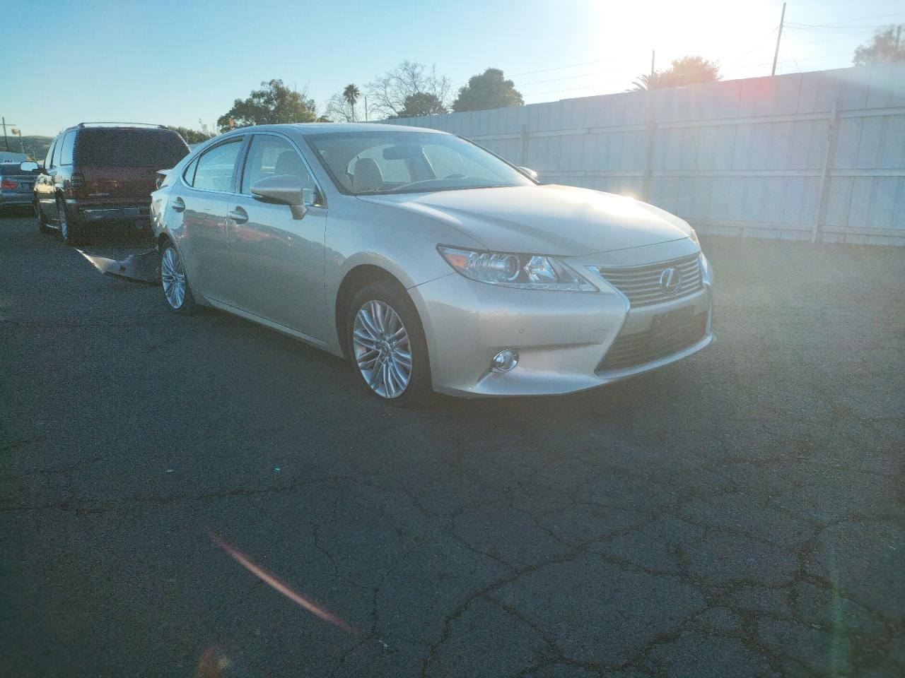 LEXUS ES 350 2015 with VIN JTHBK1GG5F2205143 - Photo from auction