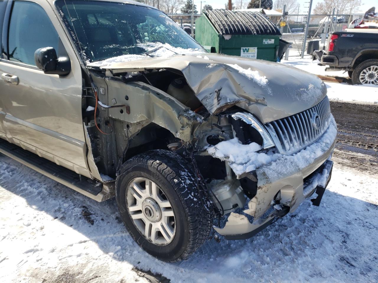Photo 9 from auction – 2004 MERCURY MOUNTAINEE with VIN 4M2DU86K24ZJ20326