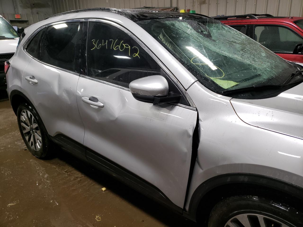 Photo 9 from auction – 2020 FORD ESCAPE TIT with VIN 1FMCU9J98LUC28467