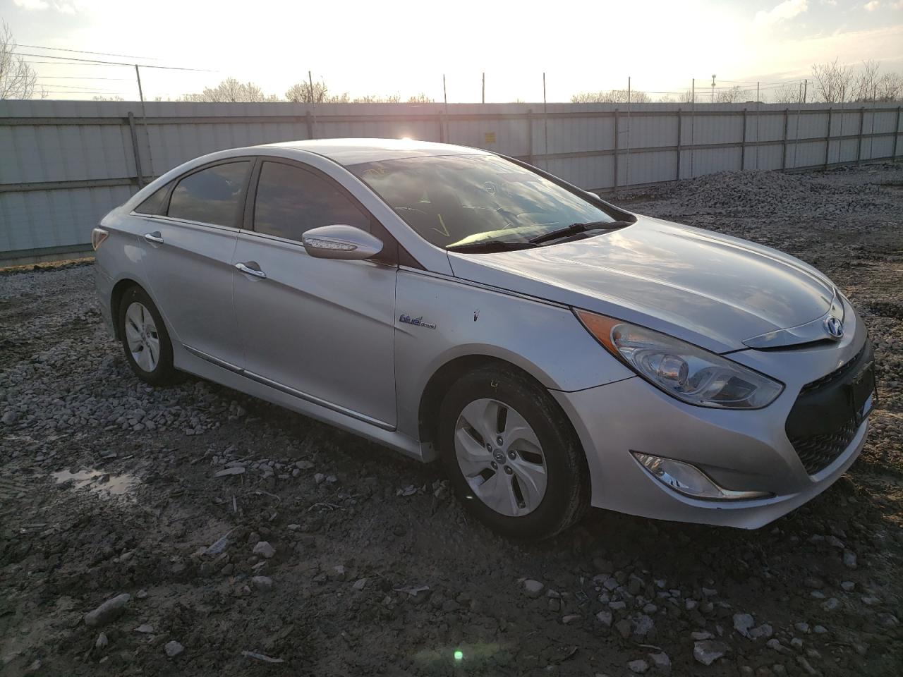 HYUNDAI SONATA HYB 2013 with VIN KMHEC4A42DA078958 - Photo from auction