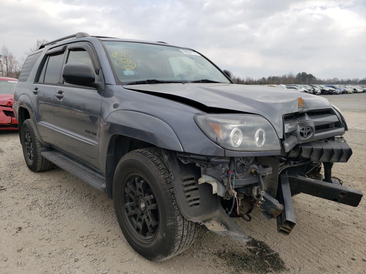 TOYOTA 4RUNNER SR 2004 с VIN JTEBT14R040029580 - Фото с аукциона