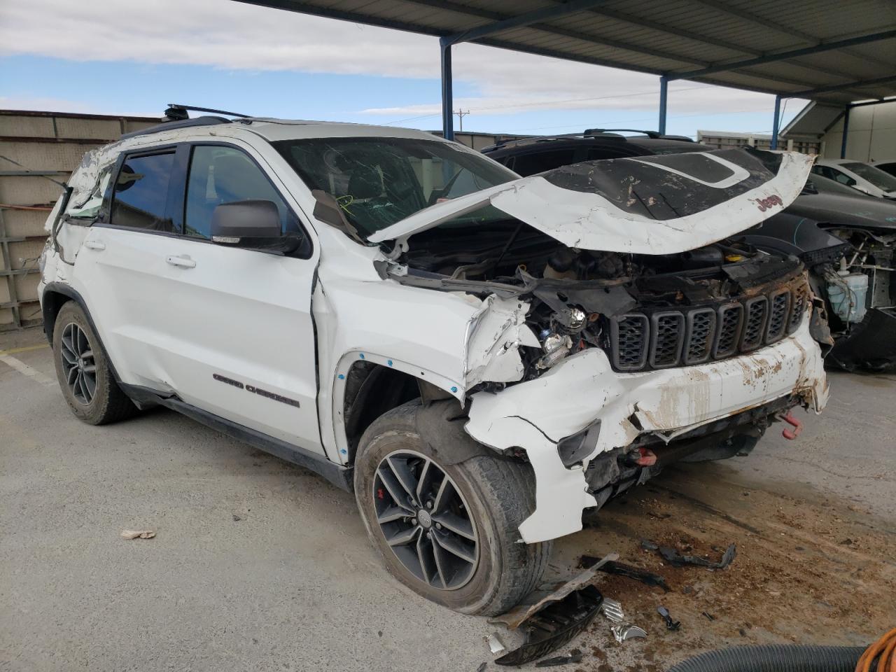 JEEP GRAND CHER 2017 with VIN 1C4RJFLG3HC671222 - Photo from auction
