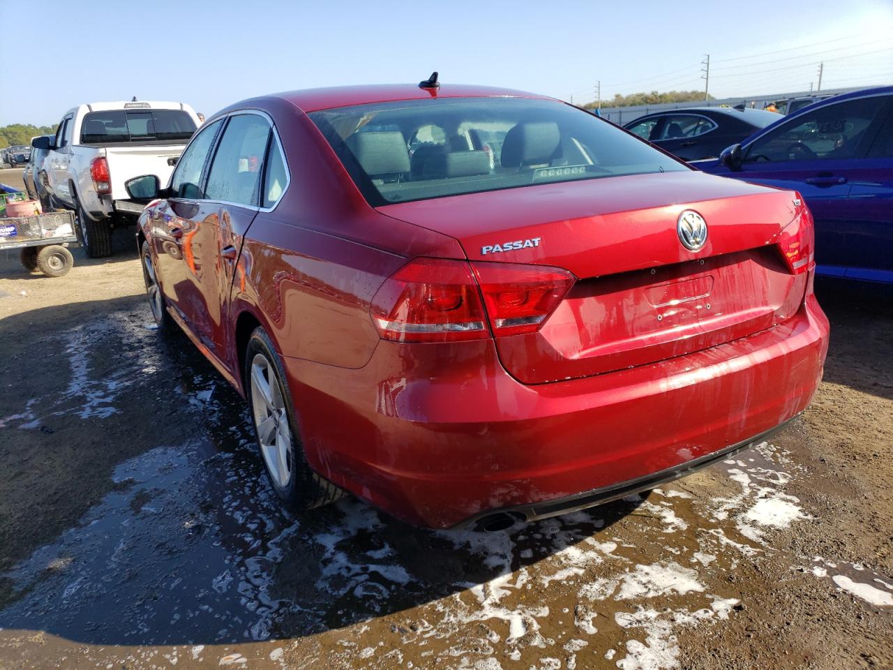 Photo 3 from auction – 2015 VOLKSWAGEN PASSAT S with VIN 1VWAS7A31FC118871