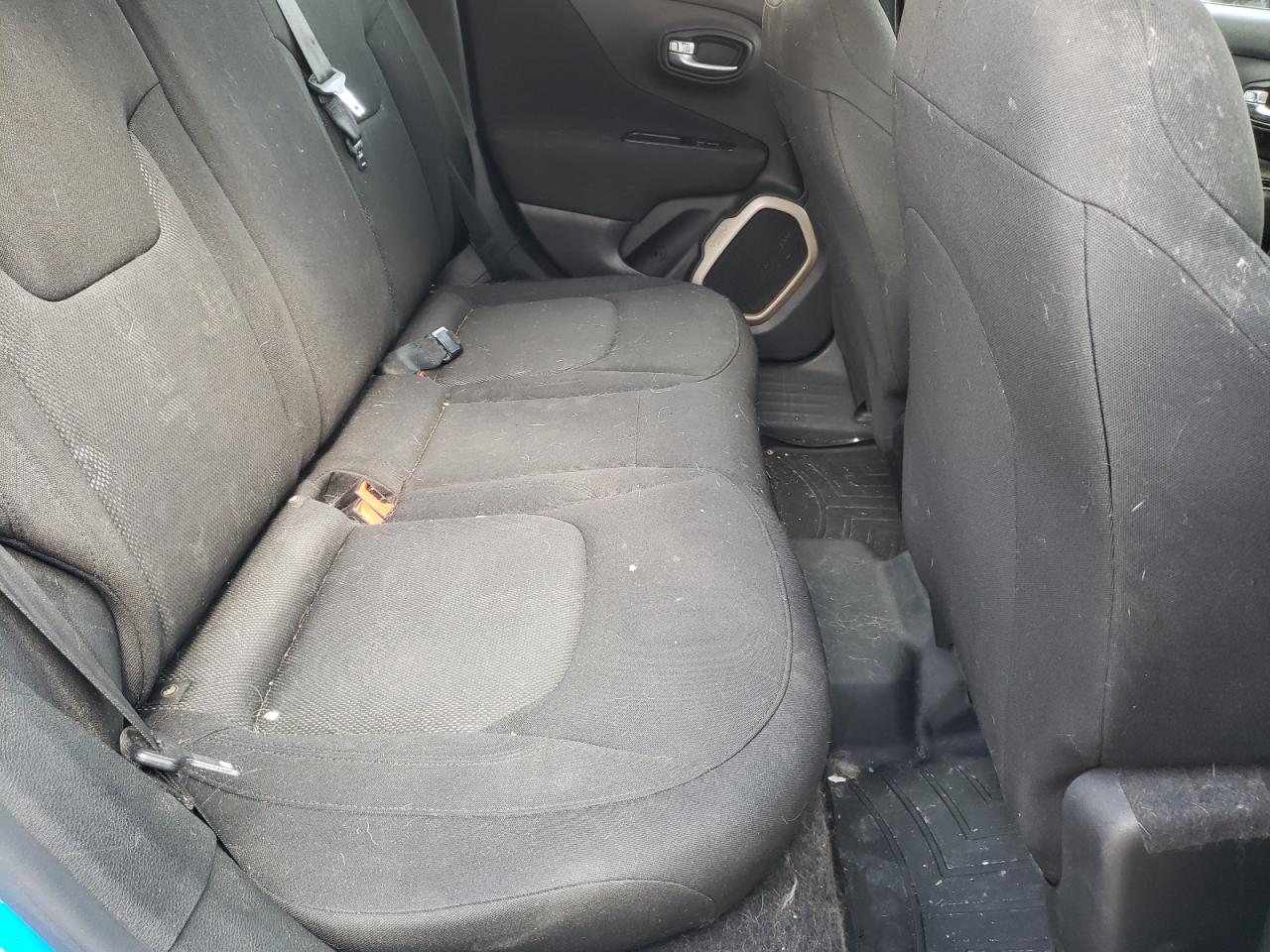 Photo 6 from auction – 2015 JEEP RENEGADE S with VIN ZACCJAAT3FPB33038