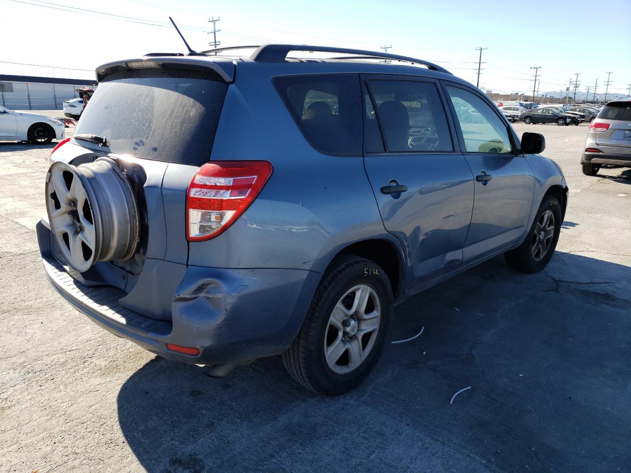 Photo 4 from auction – 2009 TOYOTA RAV4 with VIN 2T3ZF33VX9W005889