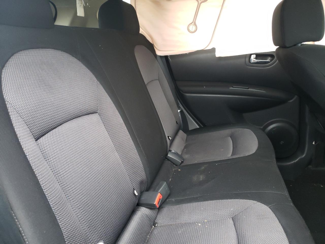 Photo 6 from auction – 2011 NISSAN ROGUE S with VIN JN8AS5MV4BW670298