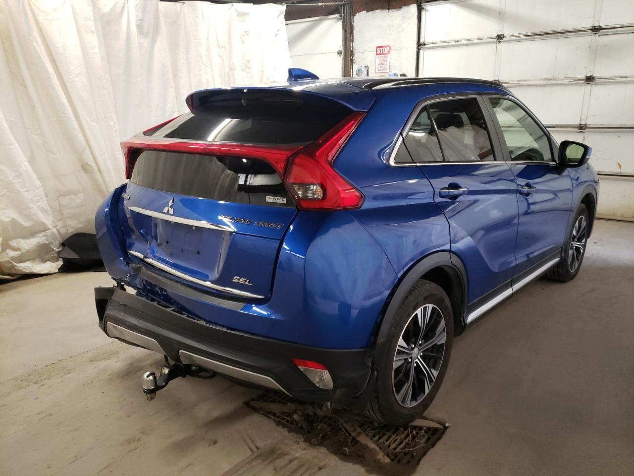 Photo 4 from auction – 2019 MITSUBISHI ECLIPSE CR with VIN JA4AT5AA9KZ023365