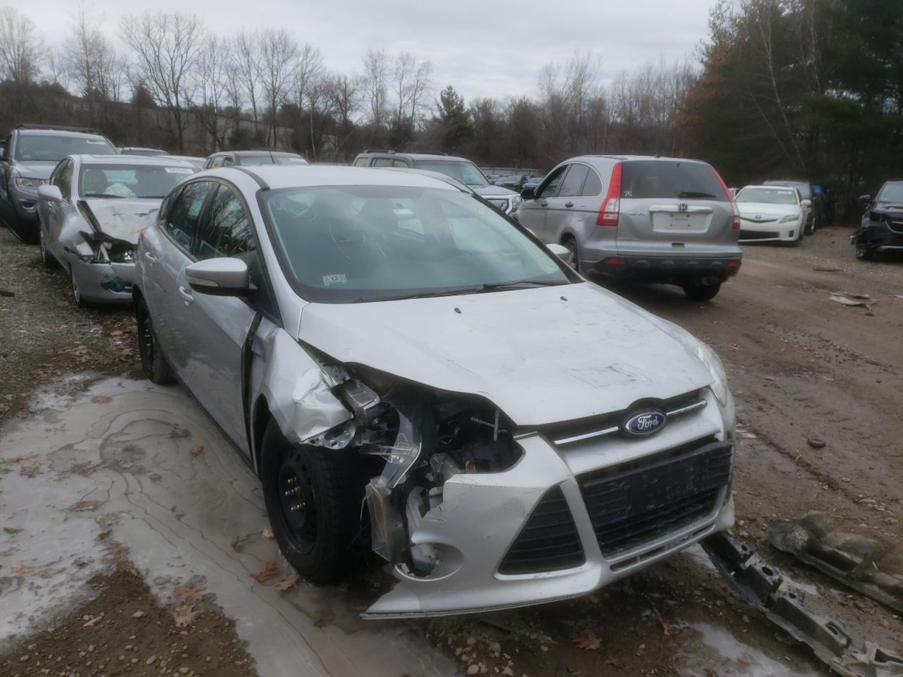 FORD FOCUS SE 2014 with VIN 1FADP3K2XEL415612 - Photo from auction