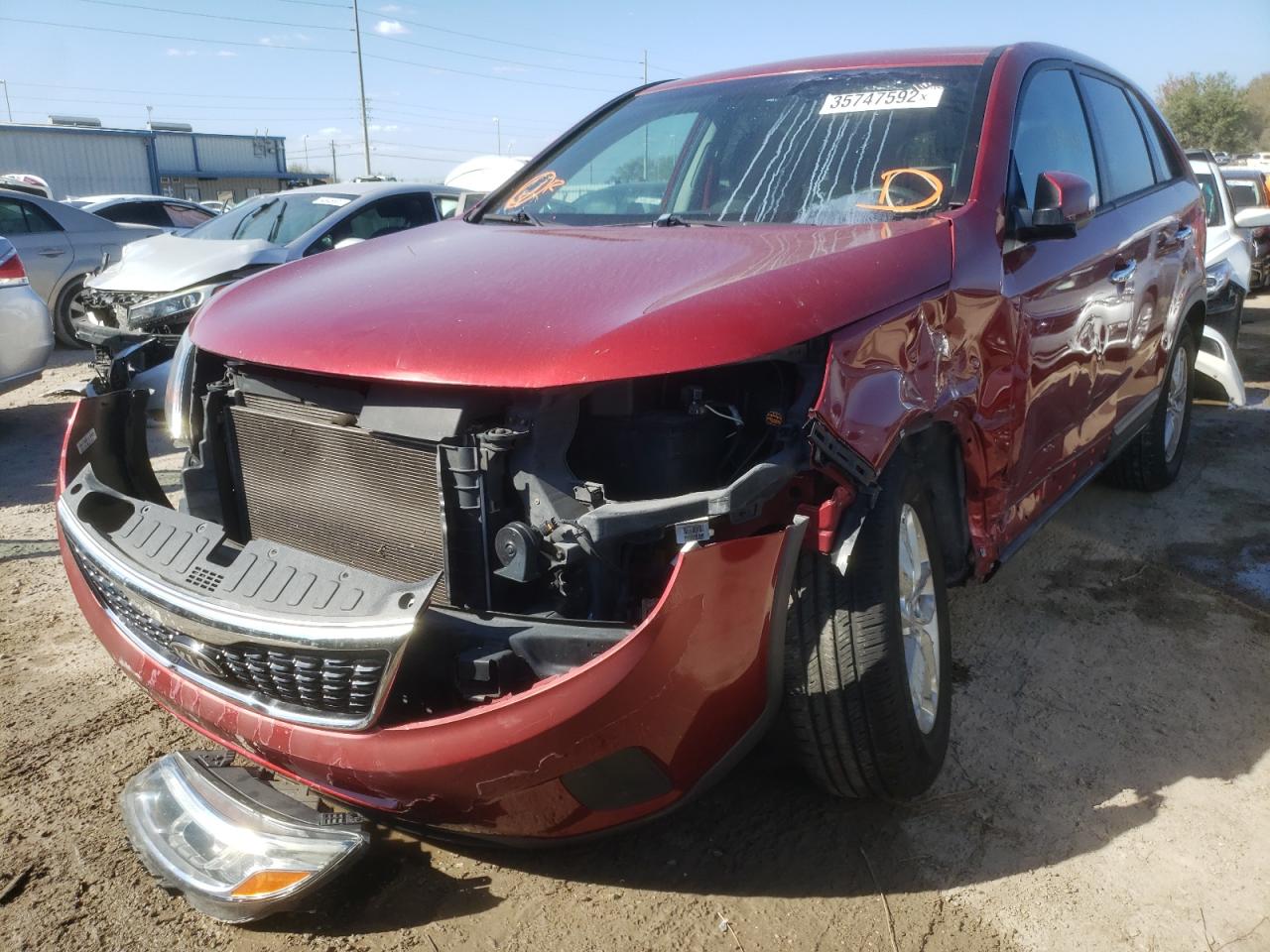 Photo 2 from auction – 2014 KIA SORENTO LX with VIN 5XYKT3A67EG538166
