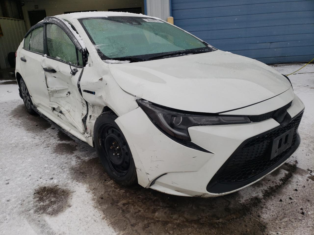 TOYOTA COROLLA LE 2021 with VIN JTDEAMDE4MJ004049 - Photo from auction