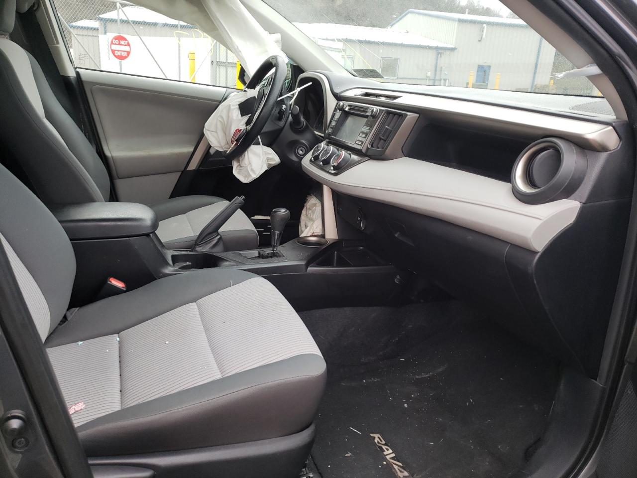 Photo 5 from auction – 2013 TOYOTA RAV4 LE with VIN 2T3BFREV9DW009068