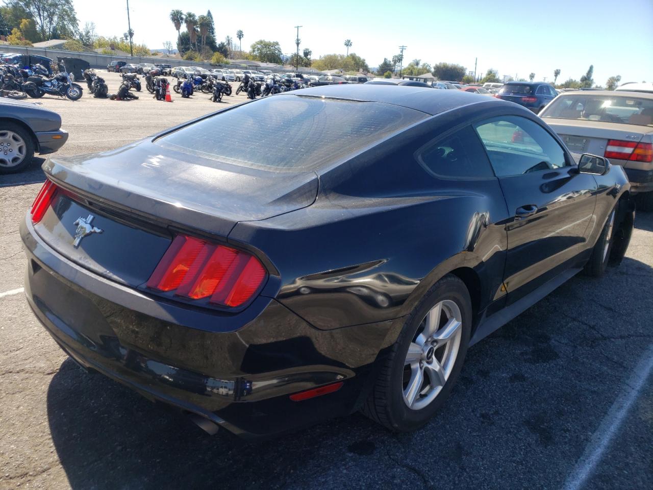 Photo 4 from auction – 2015 FORD MUSTANG with VIN 1FA6P8AM2F5350818