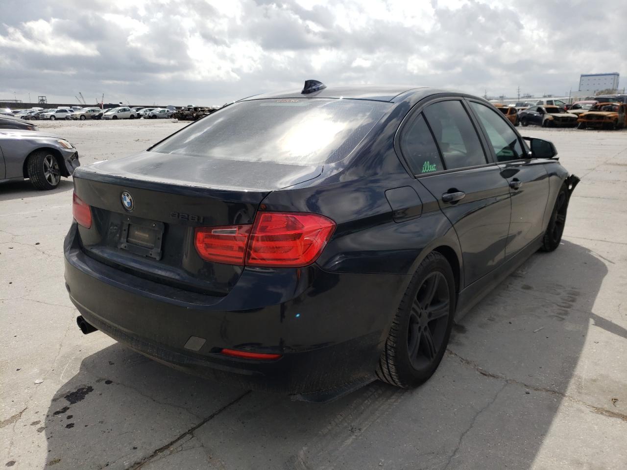 Photo 4 from auction – 2013 BMW 328 I with VIN WBA3A5G52DNP25064