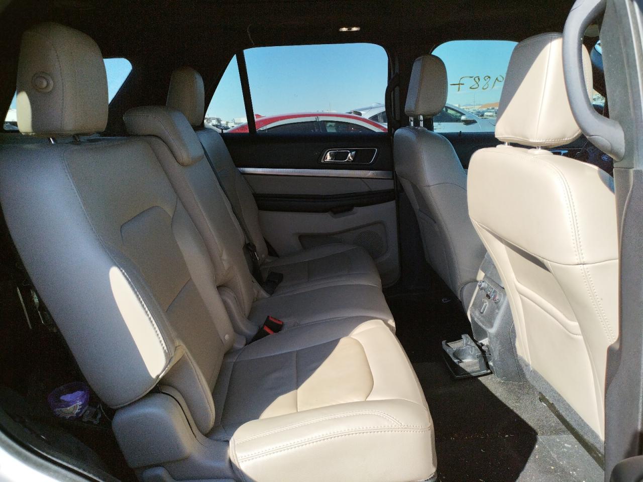 Photo 6 from auction – 2018 FORD EXPLORER X with VIN 1FM5K8D89JGB94823