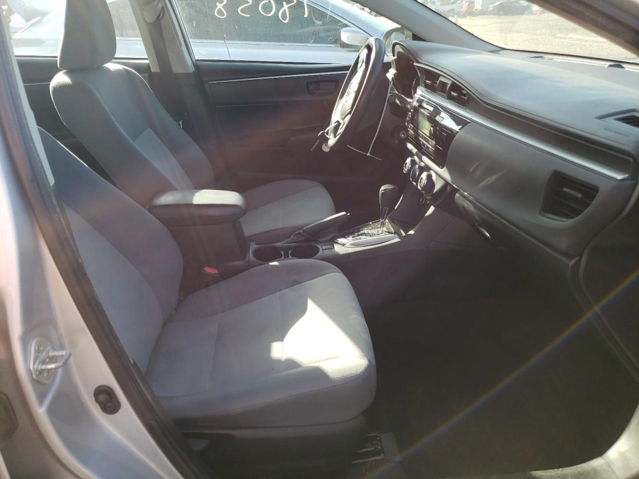 Photo 5 from auction – 2016 TOYOTA COROLLA with VIN 2T1BURHE1FC334764