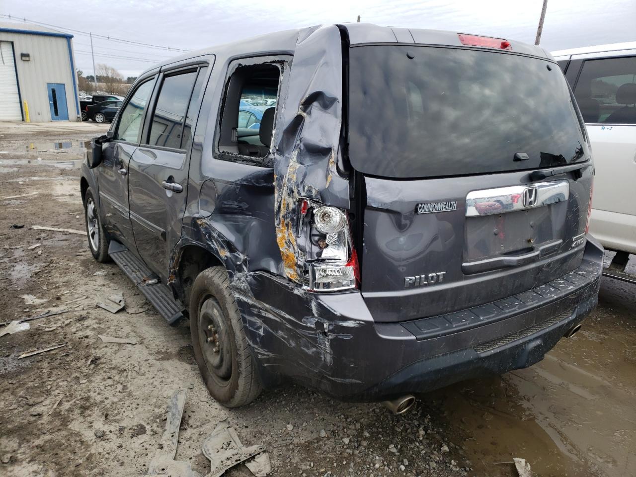 Photo 9 from auction – 2015 HONDA PILOT SE with VIN 5FNYF4H32FB076434