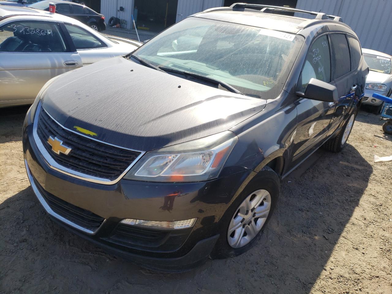 Photo 2 from auction – 2013 CHEVROLET TRAVERSE L with VIN 1GNKRFED4DJ141156