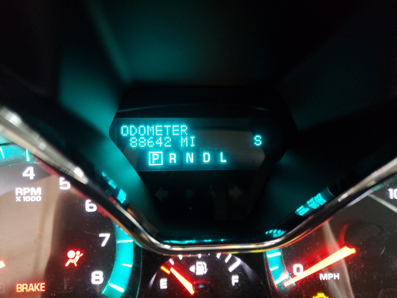 Photo 8 from auction – 2016 CHEVROLET TRAVERSE L with VIN 1GNKRFKD5GJ301490
