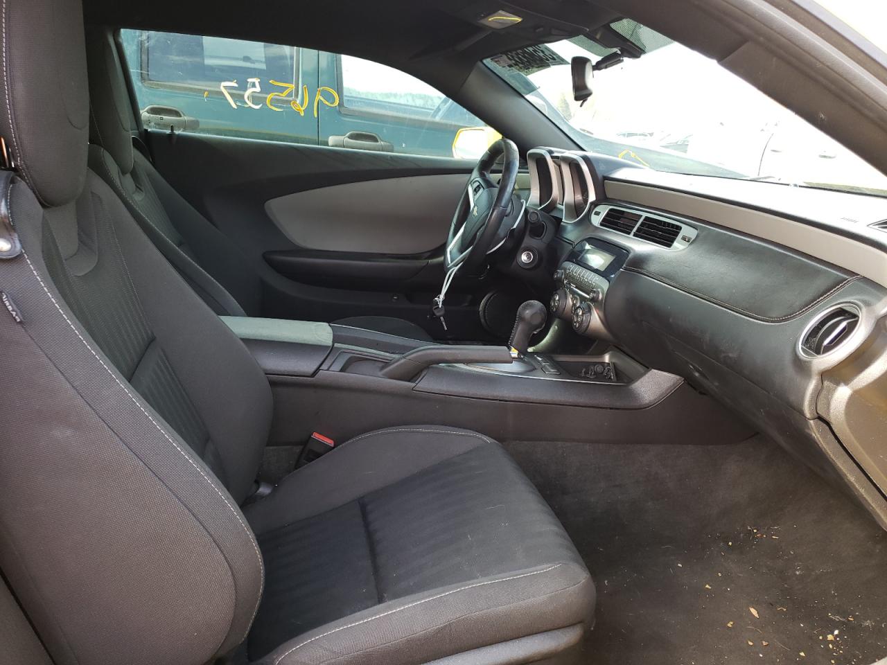 Photo 5 from auction – 2012 CHEVROLET CAMARO LS with VIN 2G1FA1E37C9166552