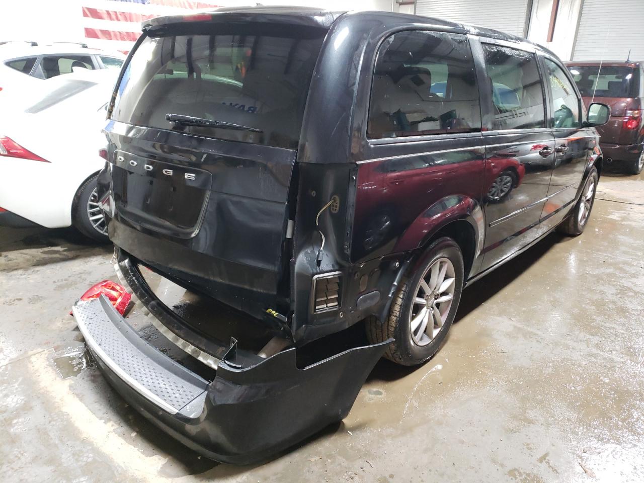 Photo 4 from auction – 2016 DODGE GRAND CARA with VIN 2C4RDGBG1GR279277