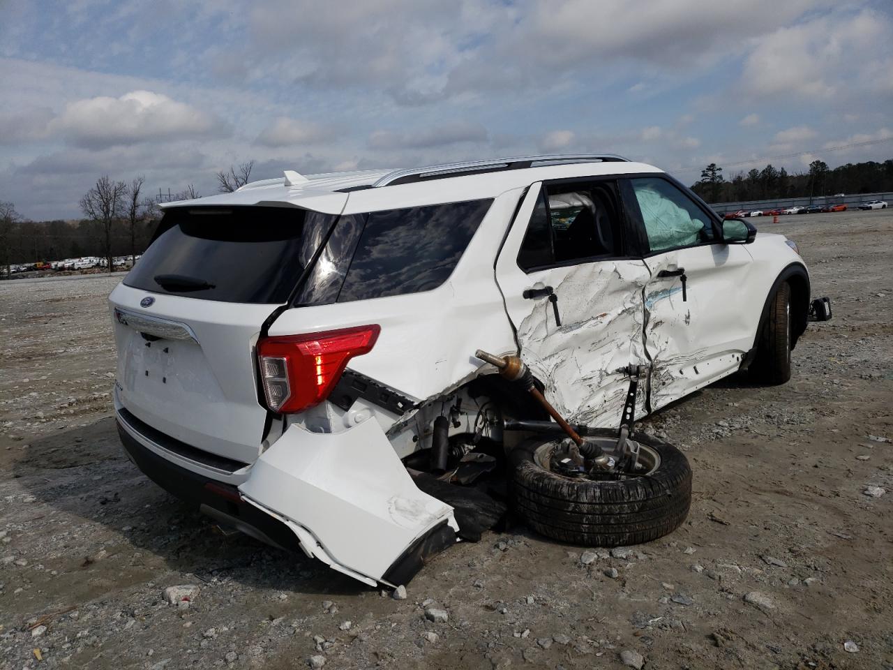 Photo 4 from auction – 2021 FORD EXPLORER L with VIN 1FMSK7FH9MGA27179