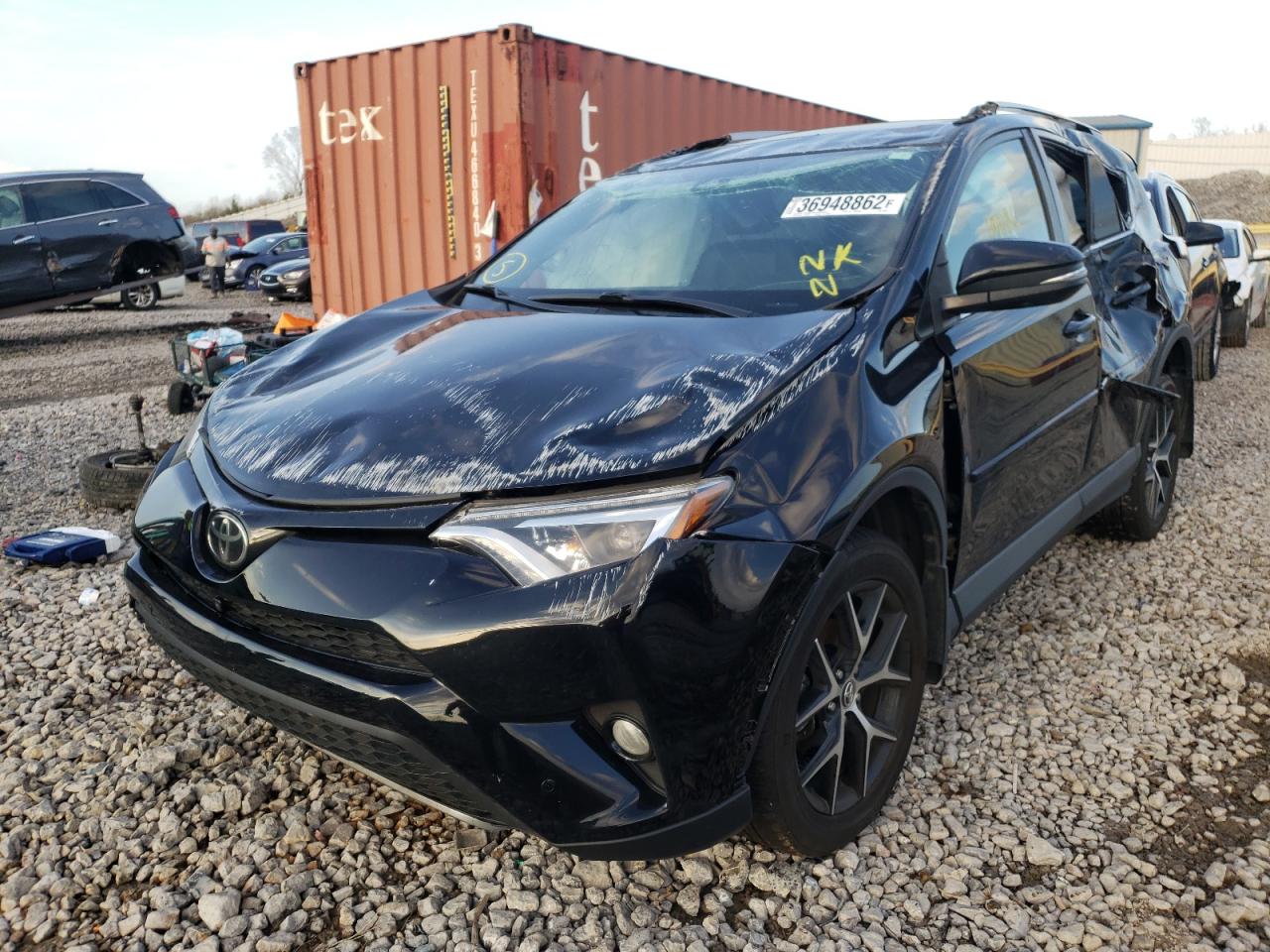 Photo 2 from auction – 2017 TOYOTA RAV4 SE with VIN 2T3JFREV2HW596702