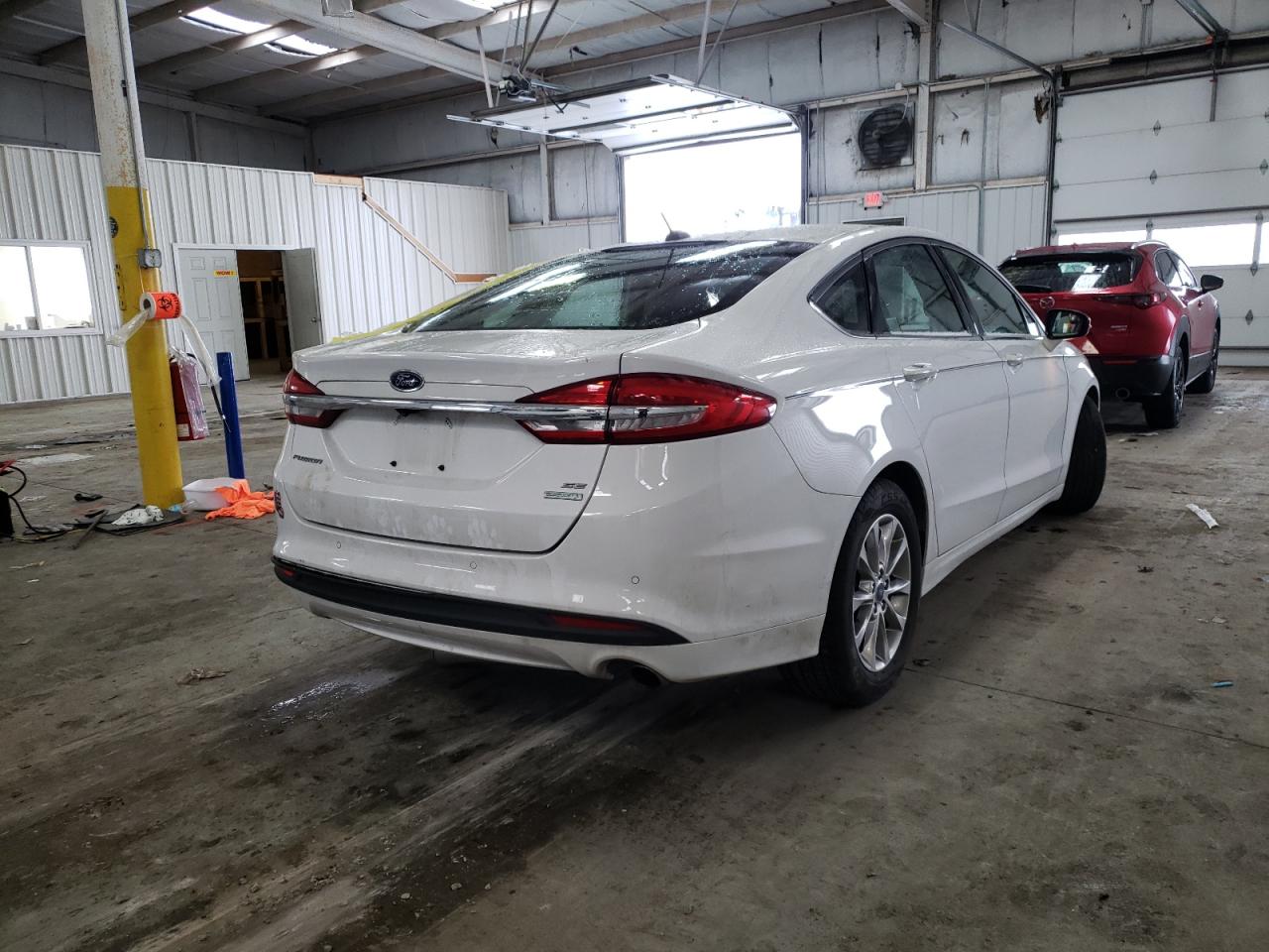 Photo 4 from auction – 2017 FORD FUSION SE with VIN 3FA6P0HD8HR291409