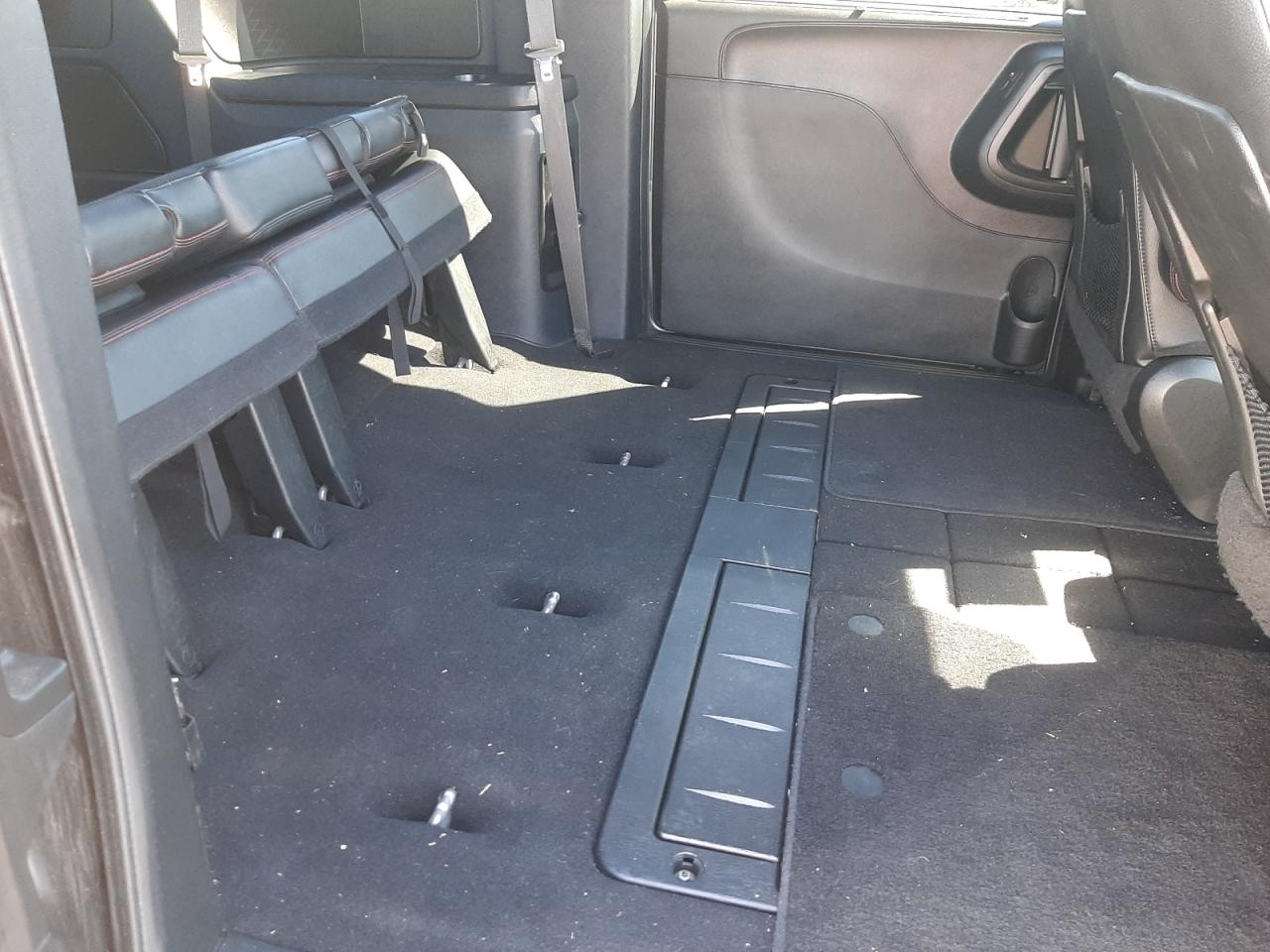 Photo 6 from auction – 2018 DODGE GRAND CARA with VIN 2C4RDGEG8JR249583