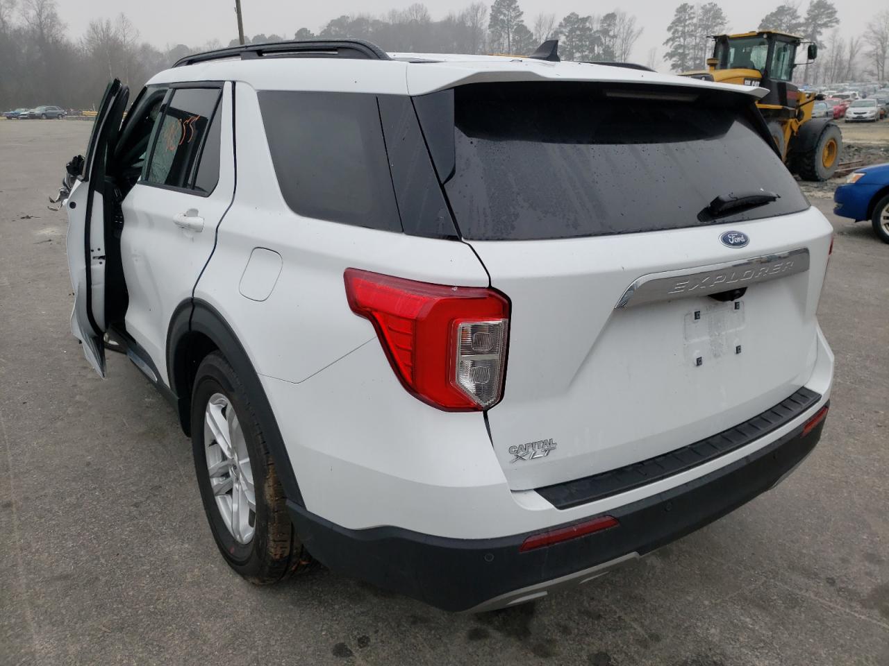 Photo 3 from auction – 2021 FORD EXPLORER X with VIN 1FMSK7DH3MGB67117